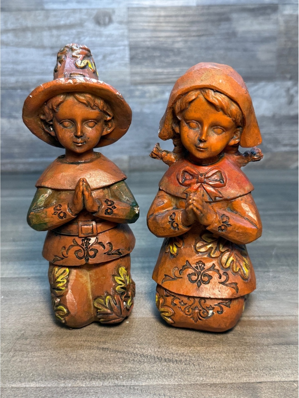Vintage Style Thanksgiving Pilgrim Boy and Girl Figurines 6” Pair (x01/0112)